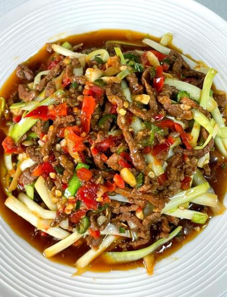 京酱牛肉丝的做法(京酱牛肉丝的做法家常菜)