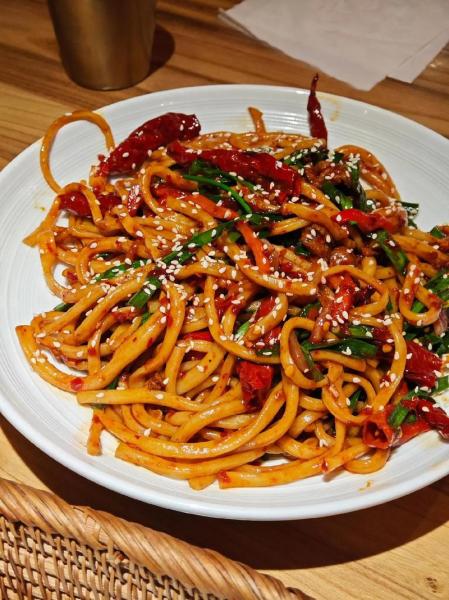 干挂面怎么做炒面?需要过凉水吗?