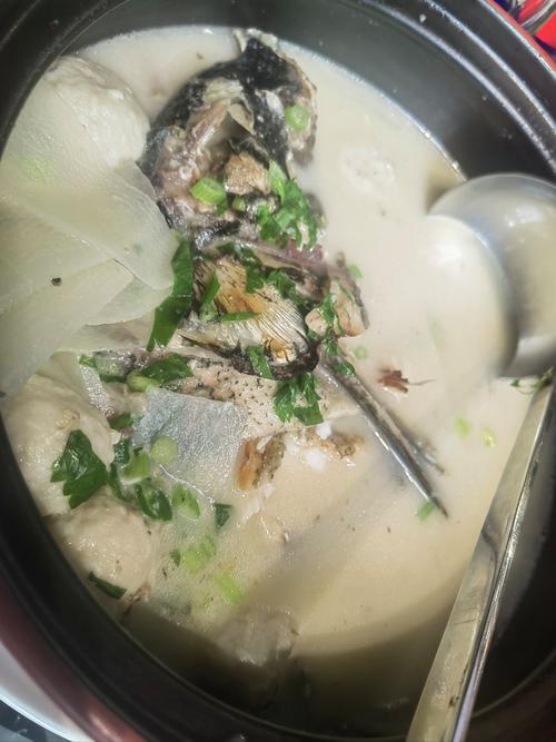小鱼汤怎么做好吃,小鱼汤的家常做法