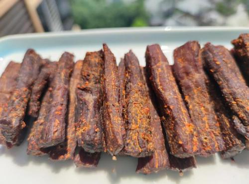 电烤箱牛肉肉松的做法(电烤箱制作牛肉干的方法)