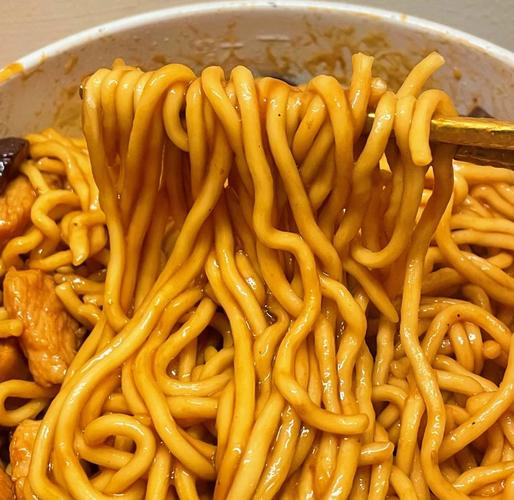 鸡丁烩面的家常做法