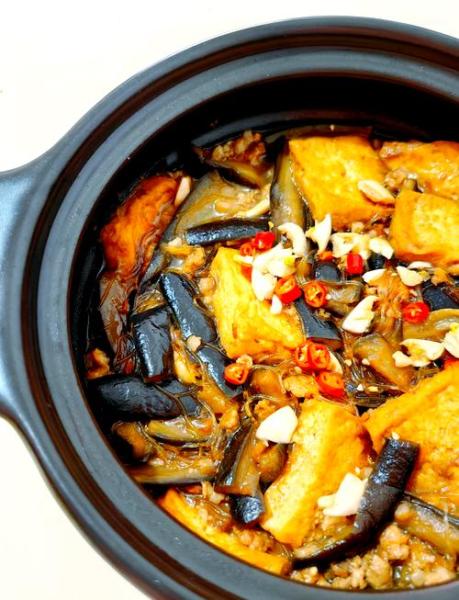 咖喱豆腐炖茄子如何做简单又下饭?