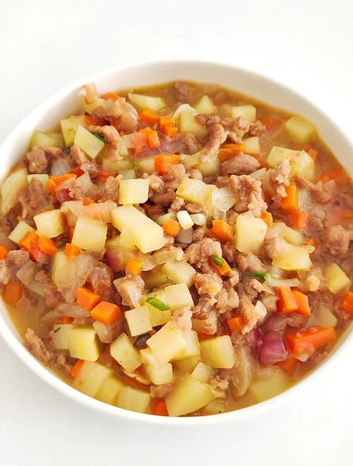 里脊肉炒青麻叶土豆丝的做法