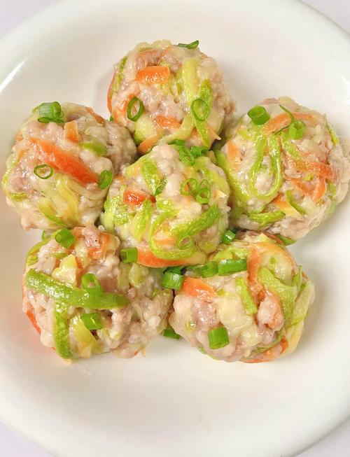 鸡肉素菜丸子的做法